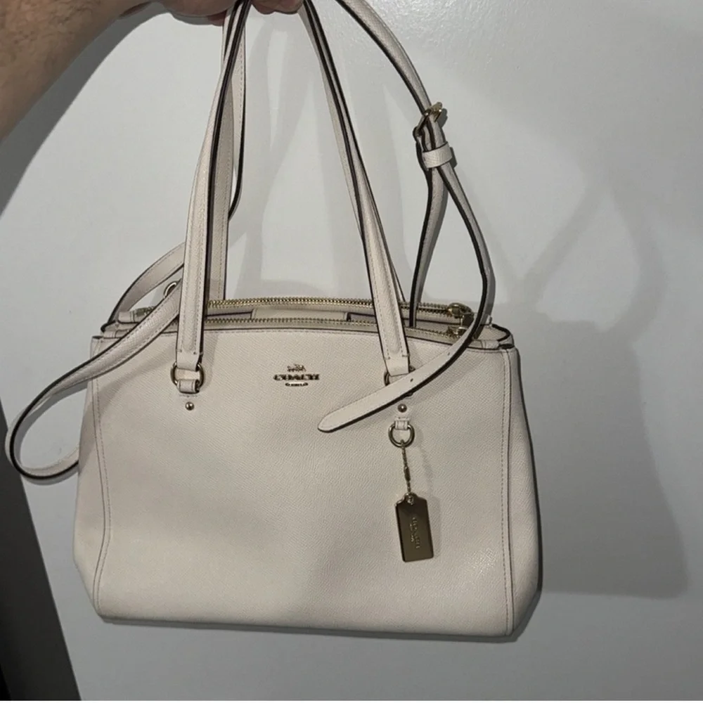 COACH PURSE IN BONE COLOR WITH GOLD - Picture 7 of 13